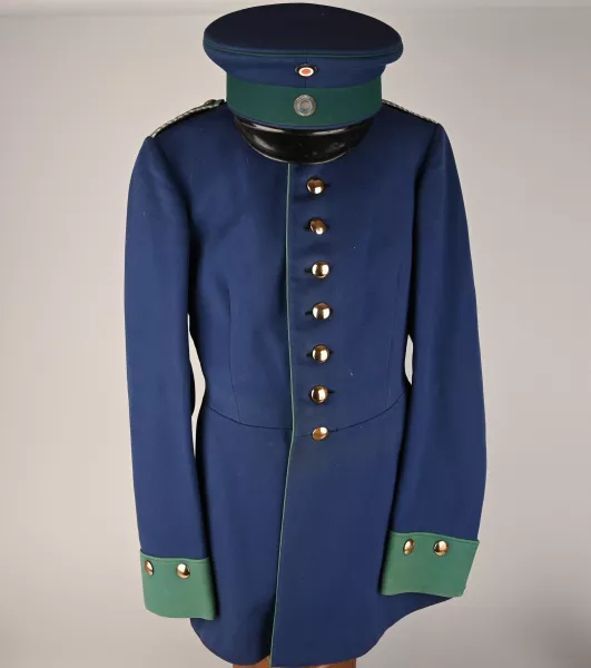 Bavarian 2nd Jäger Batalion "Einjähriger" Tunic and Visor Visuel 1 principal